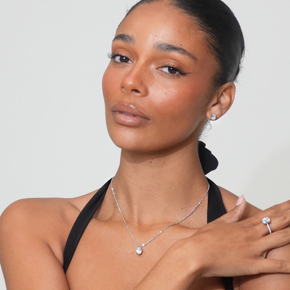 Vivienne Studs